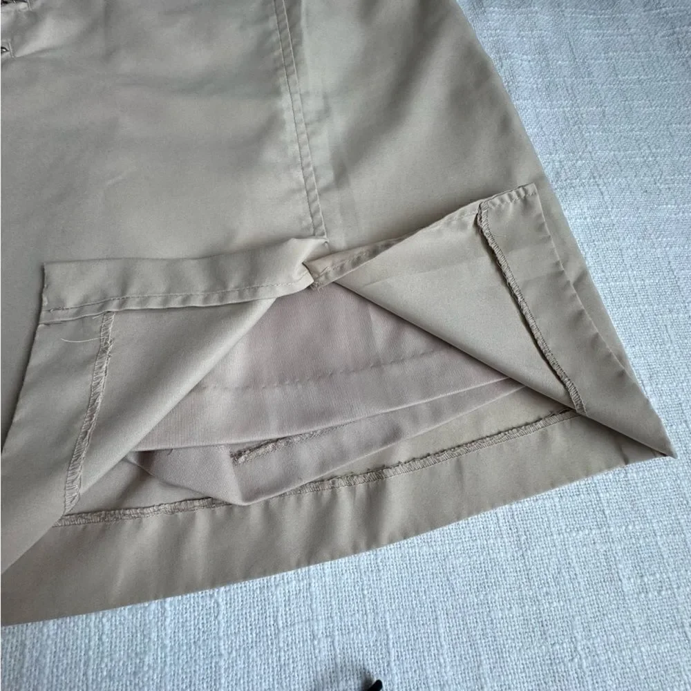 Izod XFG Skort Cream Womens Cool FX Golf Sporty Pockets Size 4 NWOT